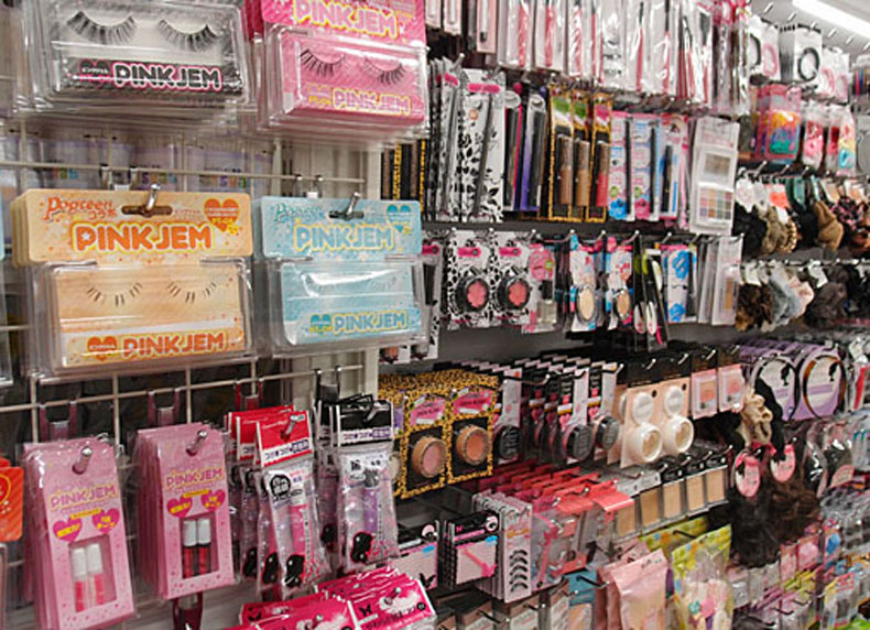 Cửa hàng 100 yên tại Nhật Bản và những điều bạn cần biết